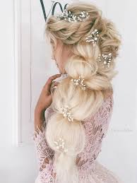 This wedding hairstyle looks classy on any bride and adding a beaded headpiece will make sure. Best Hair Style For Bride Ulyana Aster Long Wedding Hairstyles Wedding Updos Deer Pearl Flowers Youfashion Net Leading Fashion Lifestyle Magazine