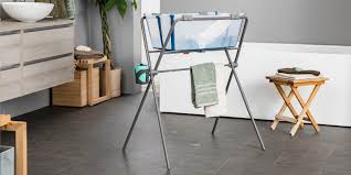 Flexibath is a flexible baby bathtub designed by a danish company, a real cool world. Stokke Flexi Bath Stand Stokke Flexi Baby Bath Tub