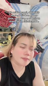 Kulot Jeans dari Merk Ball: Gaya dan Kenyamanan