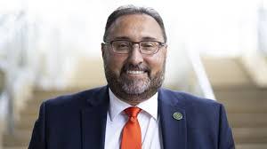 Eric Seidelman's Instagram, Twitter & Facebook