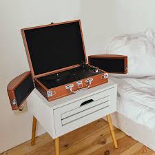 The monkees, patsy cline, american graffiti soundtrack, etc.) i'm not sure how this record player is going to handle new music or rock music (i'm waiting for both the latest janet jackson album and a queen greatest hits album). Pyle Bluetooth Classic Vinyl Decorative Record Player With Vinyl To Mp3 Recording Aux Input Rca Output Built In Rechargeable Battery And Fold Out Speakers Wayfair