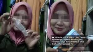 Cara membuat konten video youtube trending nggak sulit kok, cuman butuh optimasi video panjang, viewers, interaksi vido, serta seo youtube yang keren. Video Cara Pakai Alat Pengaman Pria Ini Viral Setelah Itu Si Wanita Berkerudung Ini Minta Maaf Surya Malang