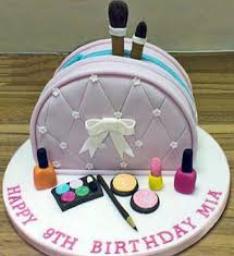 Let's get caked lashes & more ! Make Up Bag Cake Sugar N Spice Cakes