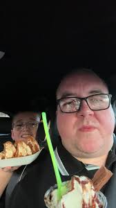 Big shoutout to @Jack Watkinson @Super Ice's thanks for the fabulous ice  creams. Give him a follow guys and be sure to try him when hes about. Top  service and the nutella choc nib sundae was amazing ...