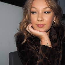 Ashley van Spronsen Make-up Artist (@ashleyvanspronsenmua) • Facebook