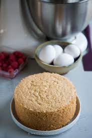 Add water, vanilla and flour and beat 5 minutes. Easy Vanilla Sponge Cake Whole Egg Method