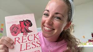 Chestnut Springs Series Elsie Silver 5 Books Collection Set: Elsie Silver:  9789124373375: Amazon.com: Books