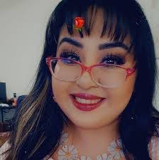 Mary Topel's Instagram, Twitter & Facebook