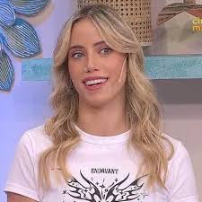 Ya tengo propuestas para comenzar en modelaje y algunas producciones. En un  futuro me gustaría continuar con la carrera de abogacía que la dejé  momentáneamente por Gran Hermano.” Denisse