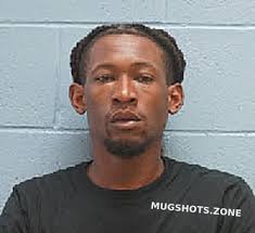 DOMINIQUE LADARIUS MOORE 04/13/2023