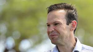 Compulsive liar matt canavan up to his neck in a smear campaign, will soon be in court defending defamation action taken by bob katter. Former Nationals Resources Minister Matt Canavan Mulls Switch To Lower House