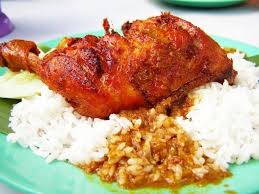 Tetapi kali ini aku akan memasaknya dengan menggunakan kayu bakar. Bahan Bahan 2 Cawan Beras Panjang Aaa 2 Cawan Air Cara 1 Basuh Beras Dan Rendamkan Beberapa Jam 2 Masukkan Beras Resep Makanan Memasak Ayam Goreng
