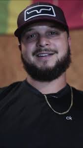 A lot of people ask me how I came up with the cover of the album… Most  people only see how I am