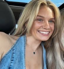 Haley Crawford's Instagram, Twitter & Facebook