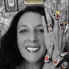 I am the Lotus Tarot Readings