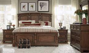 Retiring to your bedroom every night will be a pleasure. Haynes Furniture Legacy Classic High Street 5 Piece Queen Bedroom Set