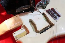 Does anybody know in detail about the wiring? My 1965 Duo Sonic Ii What S Original Inside Here Please Fender Stratocaster Guitar Forum