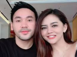 Wow! Suami Jenita Janet Blak-blakan Soal Durasi, Minimal 2 Jam