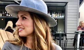 Tamara Talbot's Instagram, Twitter & Facebook