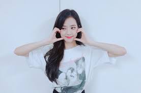 Habis Ulang Tahun, Ini 5 Potret Cantik Jisoo BLACKPINK - DewiKu.com