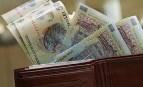 Cu începere din 2016, salariul minim pe țară va fi stabilit în. Calculator Salarii 2018 Cat Va Avea In Buzunar De Fapt Un Angajat Cu Salariul Minim Brut