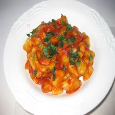 Parmigiano e sugo di pomodoro. Gnocchi Di Patate Con Sugo Di Totani Fresco Pesce