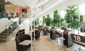 Kr By Kim Robinson A Modern Hair Salon On Queen S Road West