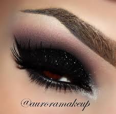 Pin By Nitza Campos On Hair Nails And Makeup Glittery Eye Makeup Black Eye Makeup Eye Makeup