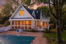 3325 Harness Creek Road Annapolis Md Multi Family Homes House Styles Detached House