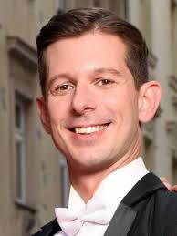 He was minister of foreign affairs of the czech republic in caretaker governments of jan fischer and jiří rusnok. Jan Kohout Lide Ceska Televize