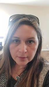 Amanda Sells's Instagram, Twitter & Facebook