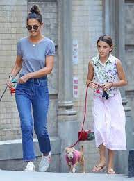 Katie Holmes Takes Her Dogs For A Walk With Daughter Suri Cruise Katie Holmes Katie Holmes Style Puff Sleeve Top