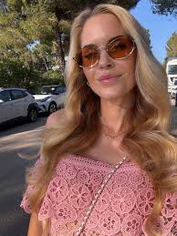 Lara-Joy (@lara.joy.goldau) • Instagram photos and videos