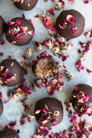 Healthy Dark Chocolate Nut And Date Rose Truffles Healthy Dark Chocolate Rose Truffles Chocolate Nuts