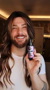 VEIO AÍ! 😱 A minha collab com a @haskelloficial ganhou mais dois produtos  icônicos! 💜, A tecnologia lamelar chegou para agregar na sua rotina  completa: , 💜O Shampoo Lamelar tem limpeza equilibrada e ...