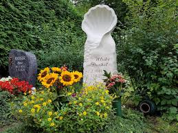 Dann finden sie hier unsere detaillierte übersicht inkl. Grabbepflanzung Sommer Pflegeleichte Grabgestaltung Mit 25 Bildern