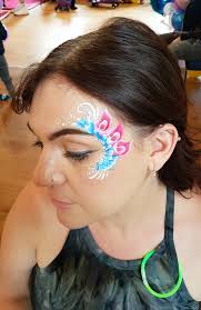 Yesterday afternoon I face painted at sweet Aria's 5th birthday party. 😍  She had a fabulous dress