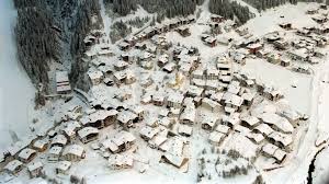 From 18 december, the compulsory quarantine for travellers arriving in greece was reduced from 10 to three days. Coronavirus Austrian Government Sued For Failing To Lockdown Ski Resort During Pandemic World News Sky News