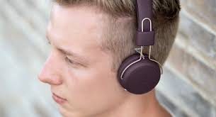 Kreafunk, aWEAR, Høretelefoner