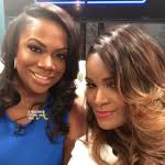 Instagram Flexin! Usher Cooks Breakfast in His Briefs… [PHOTOS + VIDEO]