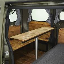 リアルウッドのお洒落 車中泊 バンがオートバックスで買える ゴードンミラーモータース 後編 スタイルワゴン ドレスアップナビ カードレスアップの情報を発信するwebサイト キャンピングカーのインテリア 車 内装 diy ハイエース ベッド