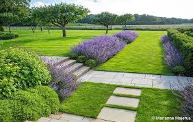 An Expansive Garden Of Cool Open Spaces And Lusciously Planted Borders Designed To Accommodate Large Sloped Garden Country Garden Design Garden Design Layout