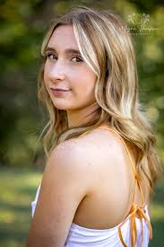 Happy Sweet 16 to Harley Riggs!! We had this birthday shoot a while back,  but she asked for the pictures to be shared after her birthday. I hope she  has the best