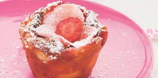 Clafoutis Nos Meilleures Recettes Sucrees Et Salees Clafoutis Aux Fraises Recettes De Cuisine Alimentation