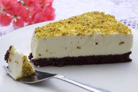 La cheesecake è una preparazione perfetta per essere servita sia in estate che in inverno, per merenda o per chiudere una cena con gusto. Cheesecake Al Pistacchio Vasa Vasa Kitchen