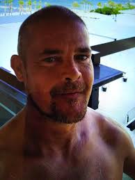 Where does the best chilli? Not that tastes like mint sauce and not stupid  hot whats gonna take a layer off my lips. Thanks ☺️