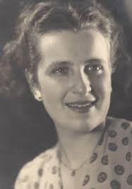 Vera Crawford's Instagram, Twitter & Facebook