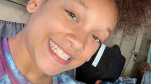 Mom mourns 11-year-old killed by gun violence 4 years after girl prayed in  video for it to end