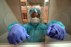 Quality and durable face shield with 200 microns acetate. 200 000 Pieces Of Cheap Face Shields Public Warned Of Online Scams As Demand Rises
