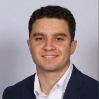 Derek Brewington's Instagram, Twitter & Facebook